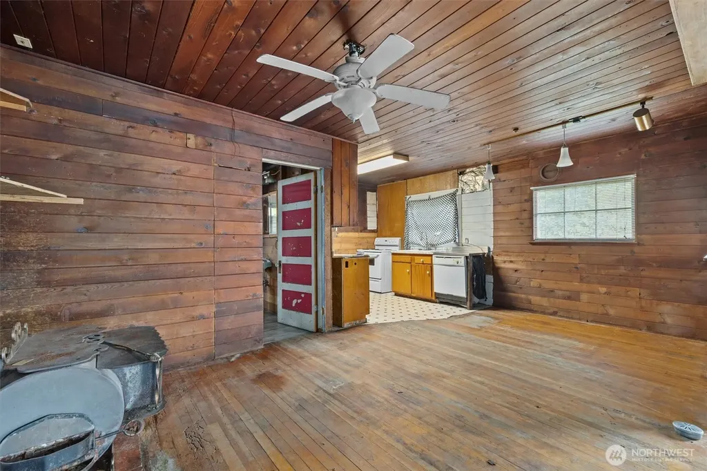 3817 Bells Beach Road Langley WA 98260