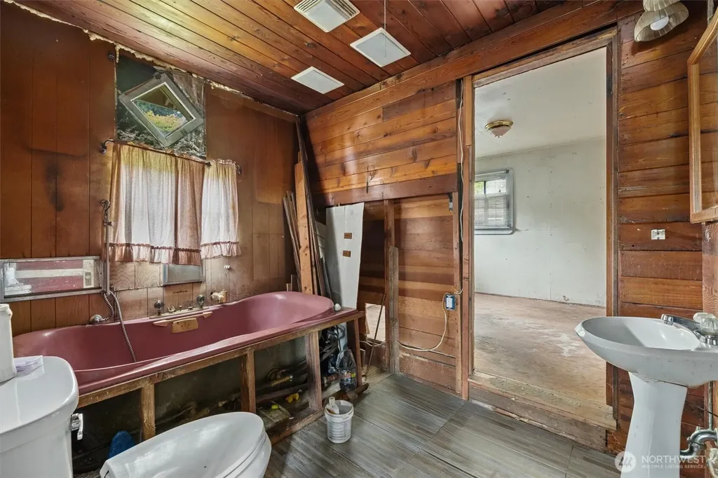 3817 Bells Beach Road Langley WA 98260