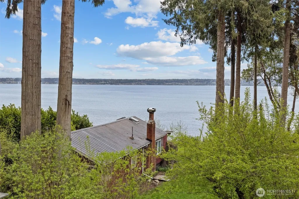 3817 Bells Beach Road Langley WA 98260