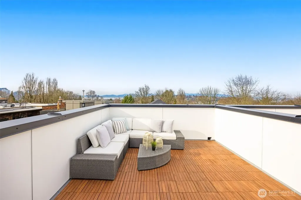 1125 10th Avenue E Seattle WA 98102