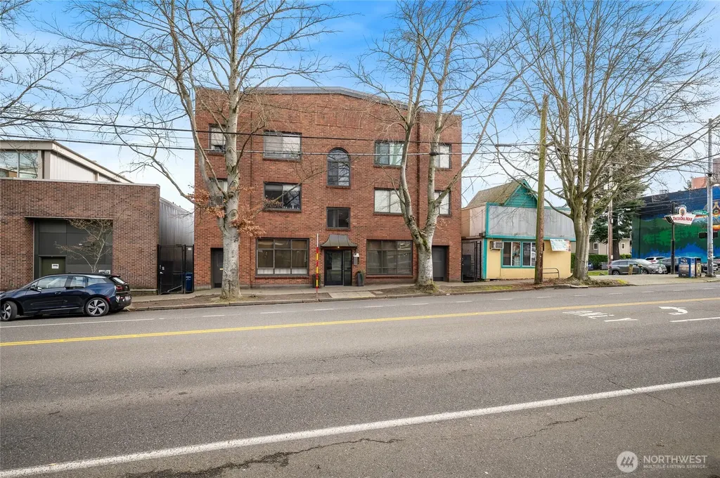 8008 Greenwood Avenue N Seattle WA 98103
