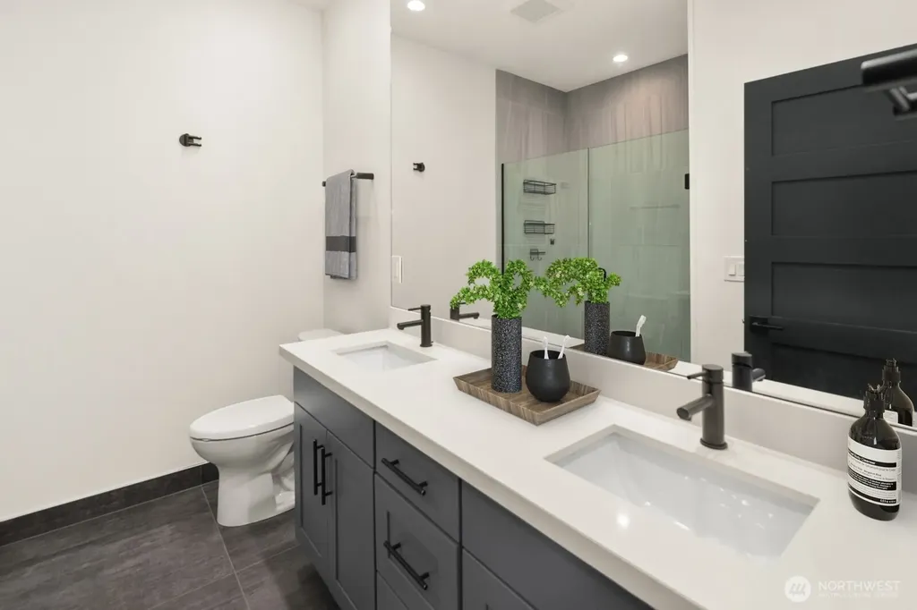 3026 SW Charlestown Street Seattle WA 98126