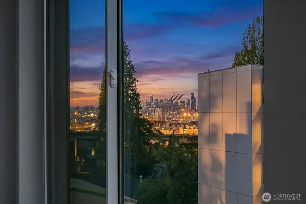 3026 SW Charlestown Street Seattle WA 98126