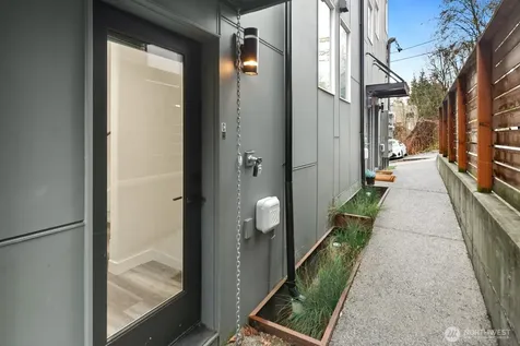 3026 SW Charlestown Street Seattle WA 98126