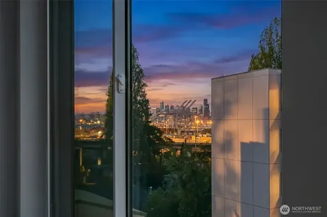 3026 SW Charlestown Street Seattle WA 98126