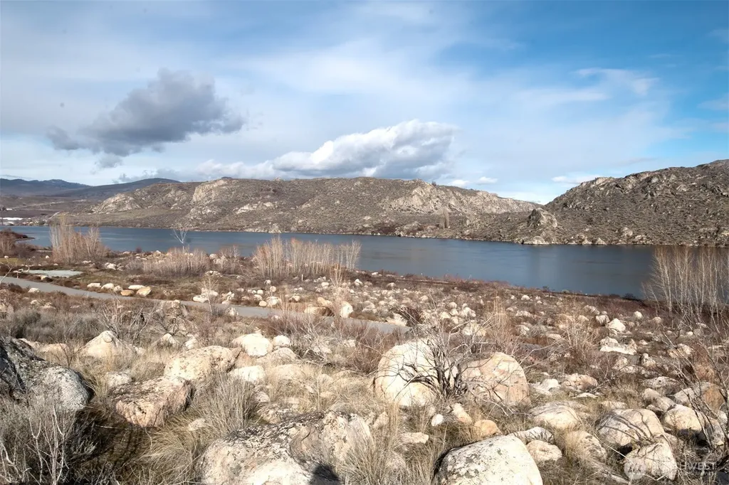 0 Lot 6 Lazy Lightning Long Plat Pateros WA 98846