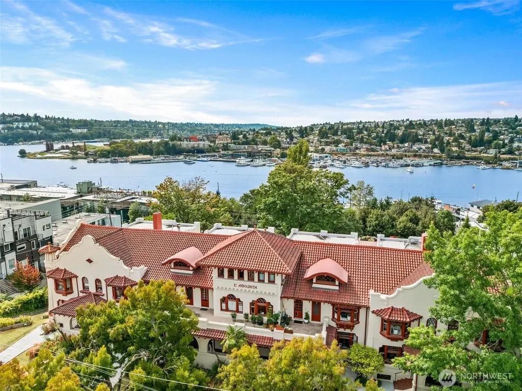 2915 Franklin Avenue E Seattle WA 98102