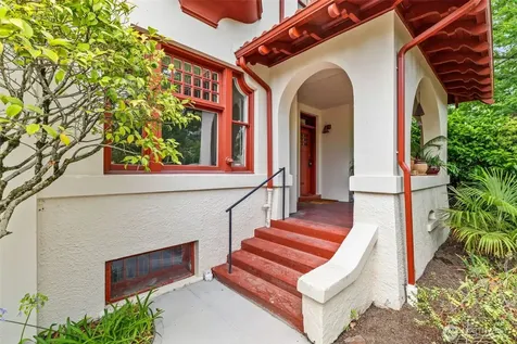 2915 Franklin Avenue E Seattle WA 98102