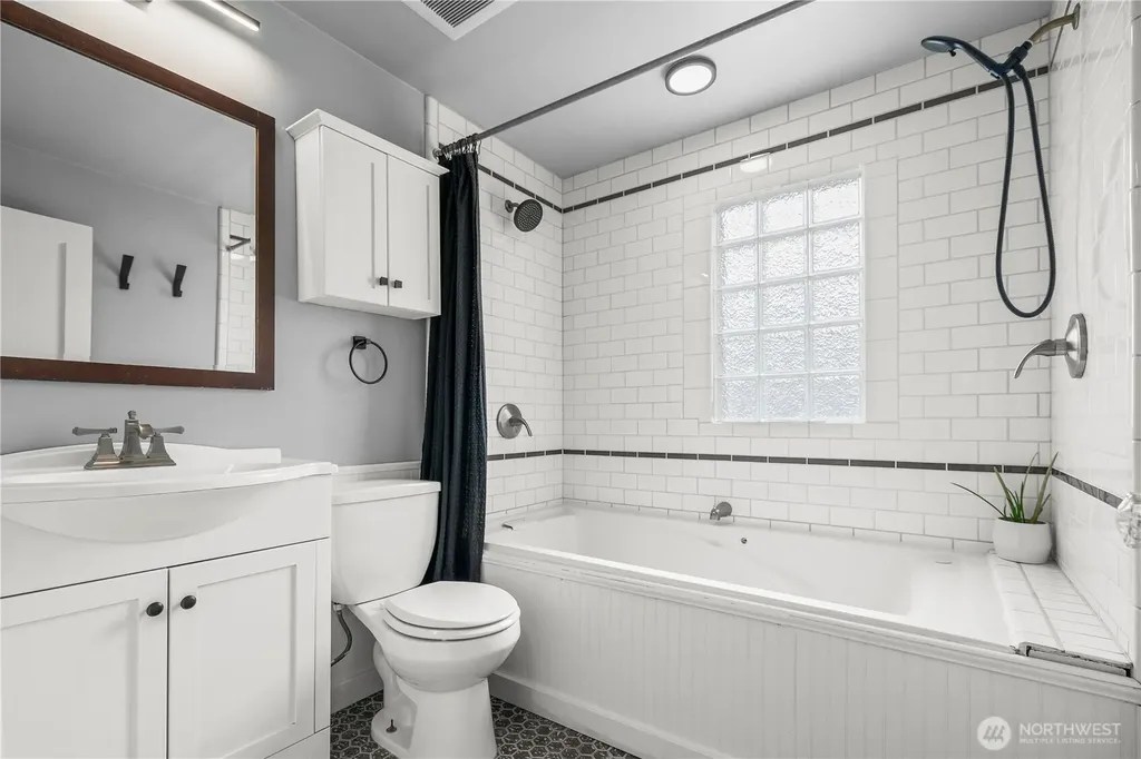 8053 16th Avenue NW Seattle WA 98117
