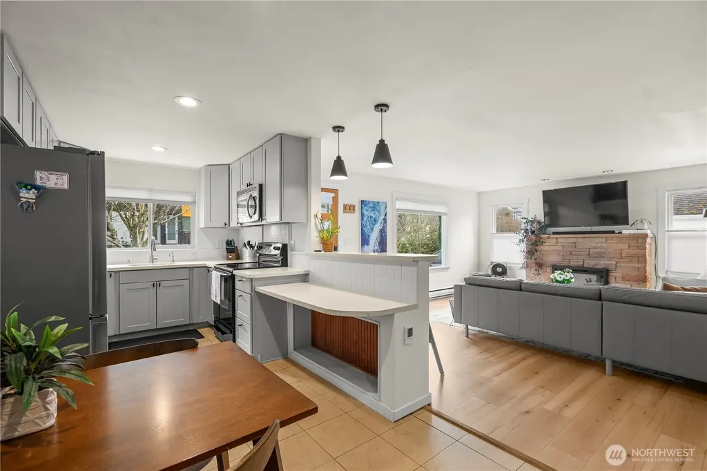 8053 16th Avenue NW Seattle WA 98117