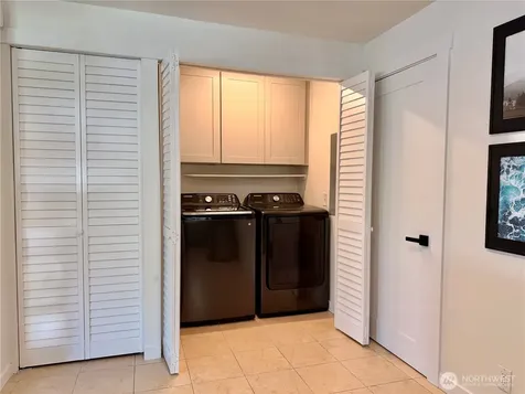 8053 16th Avenue NW Seattle WA 98117