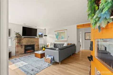 8053 16th Avenue NW Seattle WA 98117