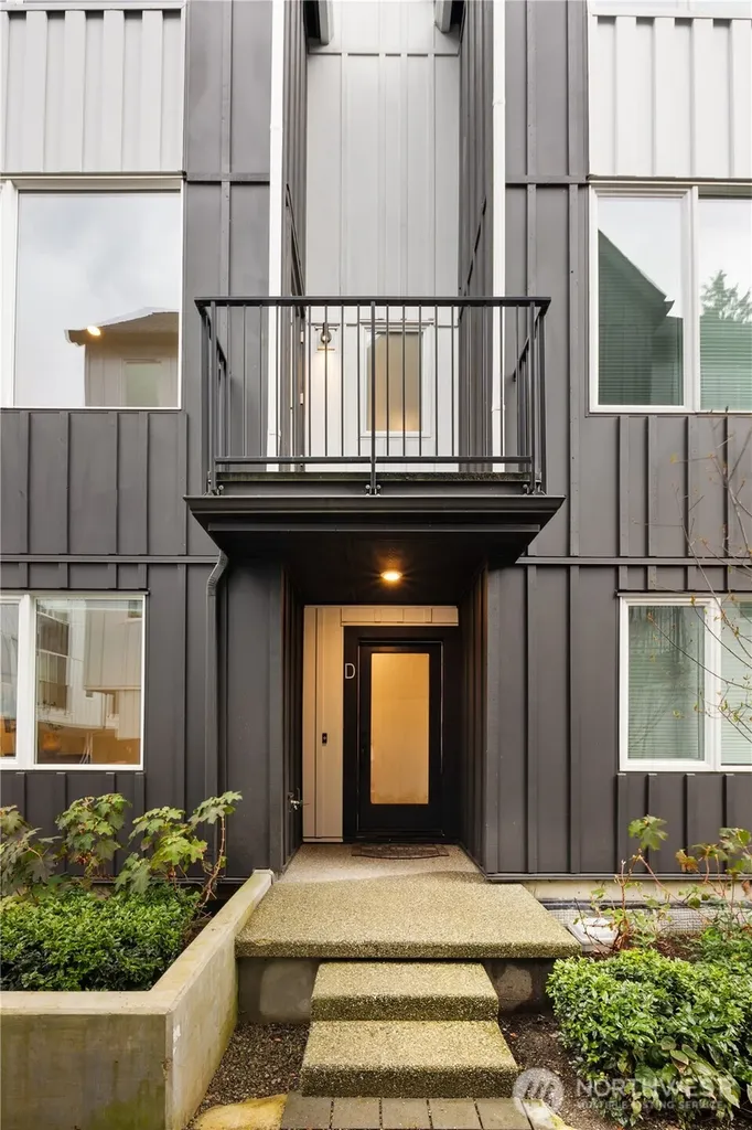 13335 Greenwood Avenue N Seattle WA 98133