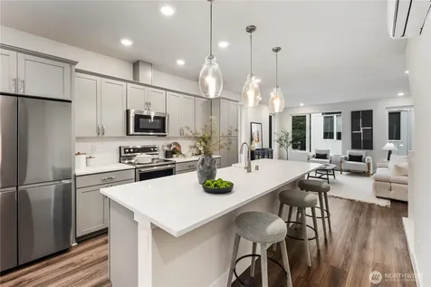13335 Greenwood Avenue N Seattle WA 98133