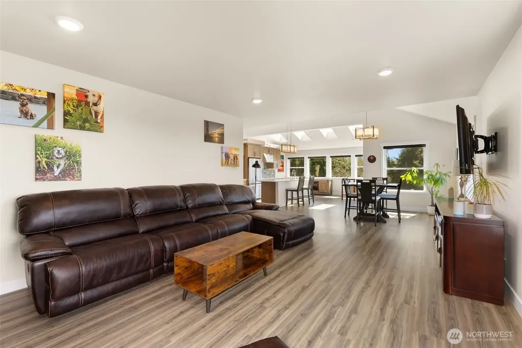 24 Jacalyn Lane Grayland WA 98547