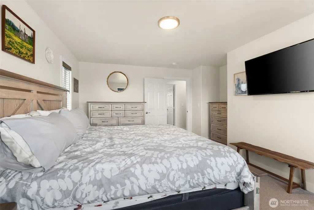 24 Jacalyn Lane Grayland WA 98547
