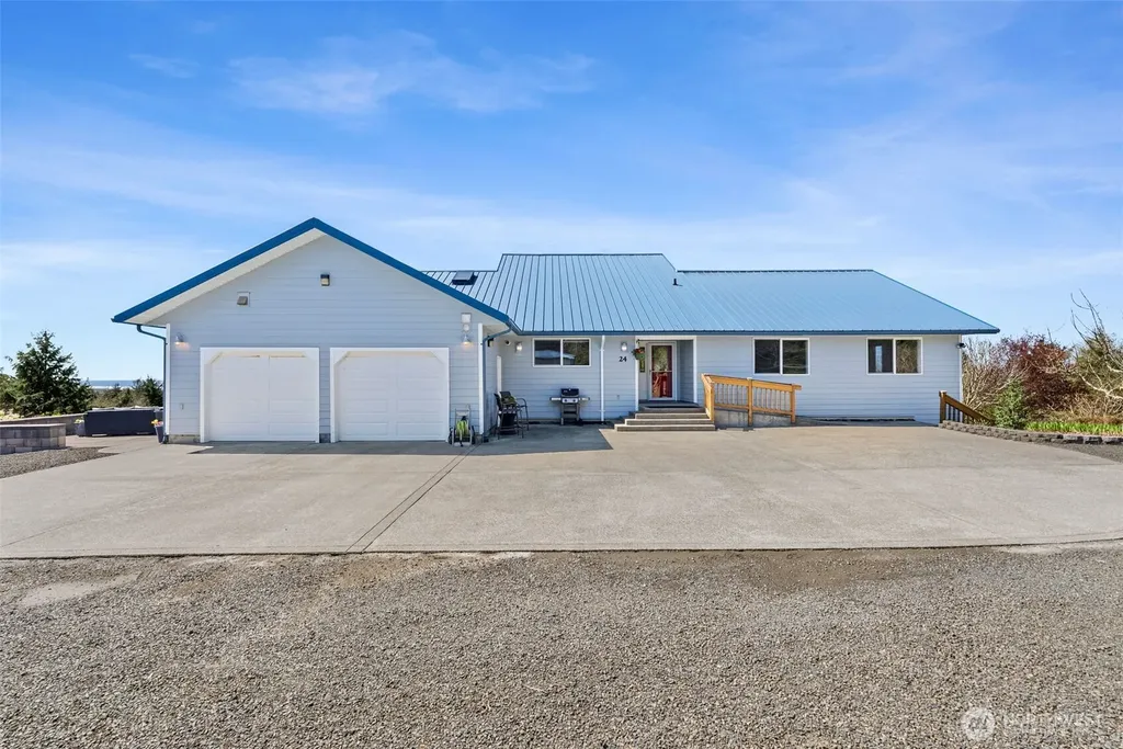 24 Jacalyn Lane Grayland WA 98547