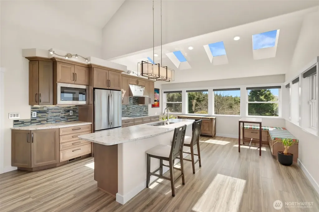 24 Jacalyn Lane Grayland WA 98547