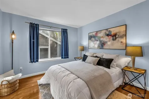 1541 Cherrylane Place S Seattle WA 98144
