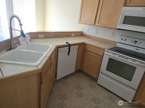 9715 26th Avenue SW Seattle WA 98106