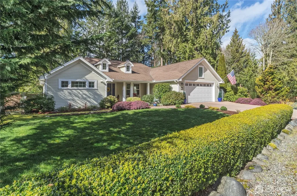 346 Dungeness Meadows Sequim WA 98382