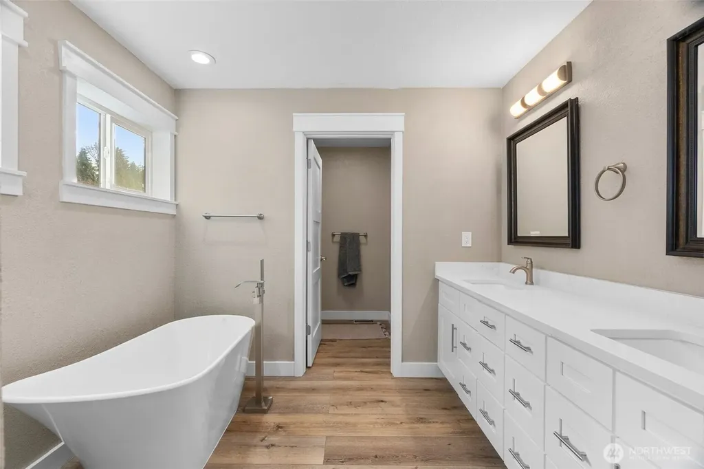 2308 Windjammer Court NW Olympia WA 98502