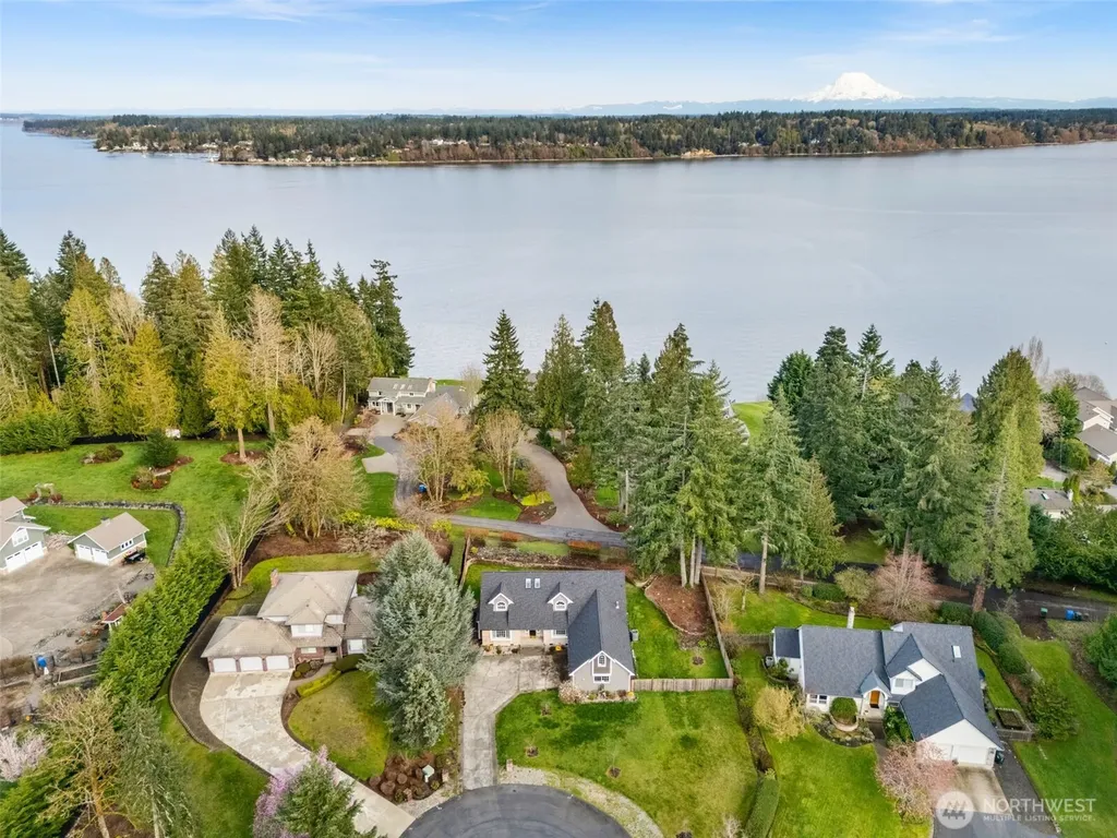 2308 Windjammer Court NW Olympia WA 98502