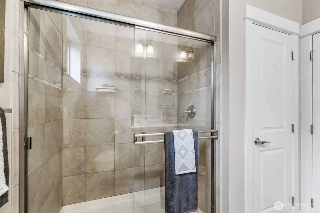 15700 116th Avenue NE Bothell WA 98011