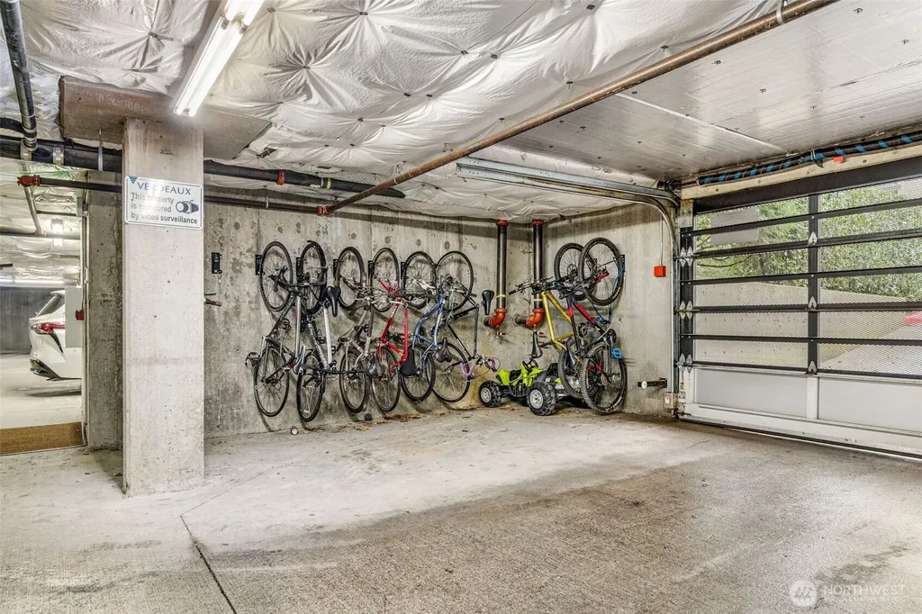 15700 116th Avenue NE Bothell WA 98011