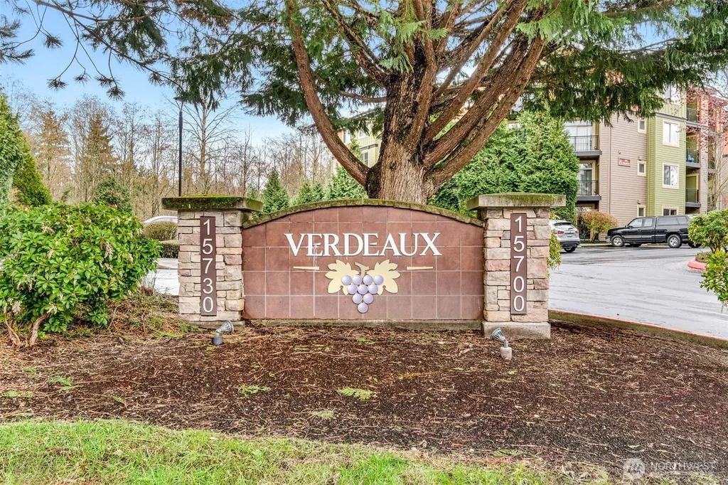 15700 116th Avenue NE Bothell WA 98011