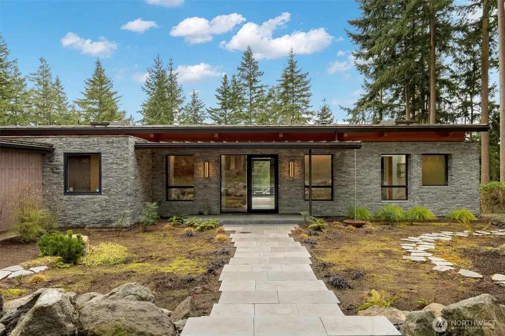 1502 Holcomb Street Port Townsend WA 98368