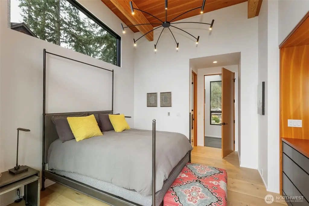 1502 Holcomb Street Port Townsend WA 98368