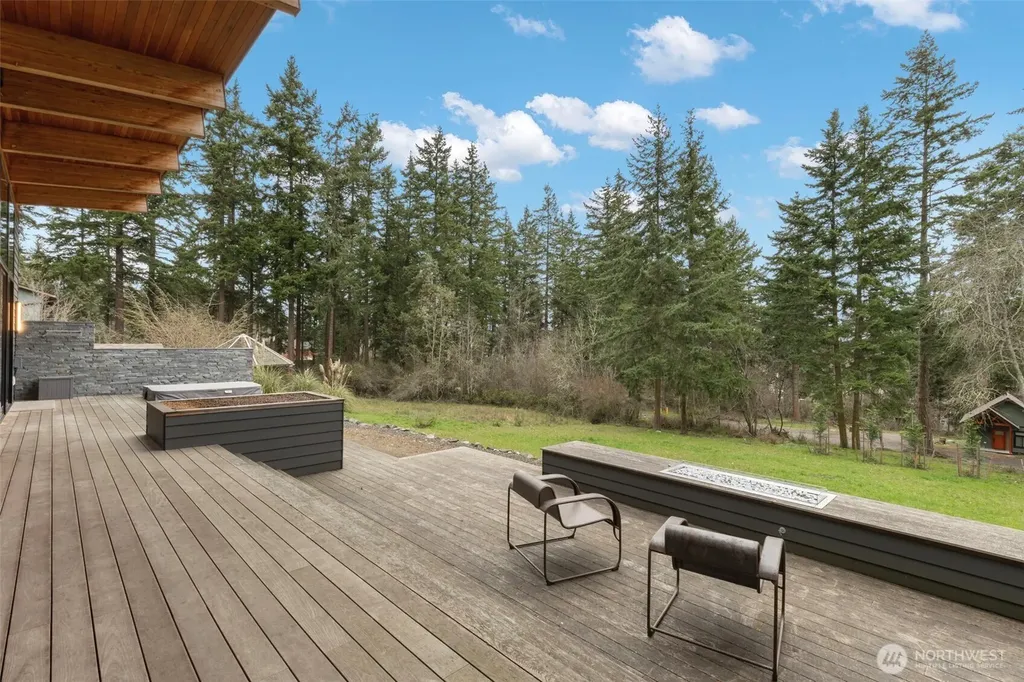 1502 Holcomb Street Port Townsend WA 98368