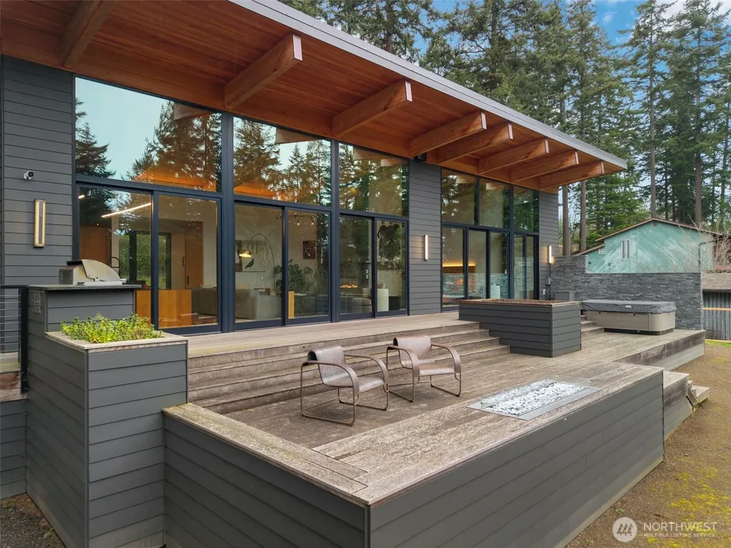 1502 Holcomb Street Port Townsend WA 98368