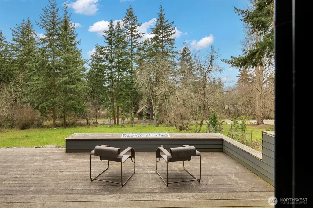 1502 Holcomb Street Port Townsend WA 98368