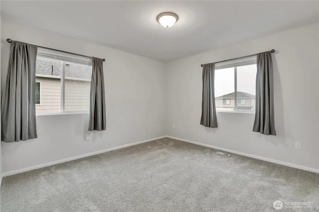19814 135th Avenue E Graham WA 98338