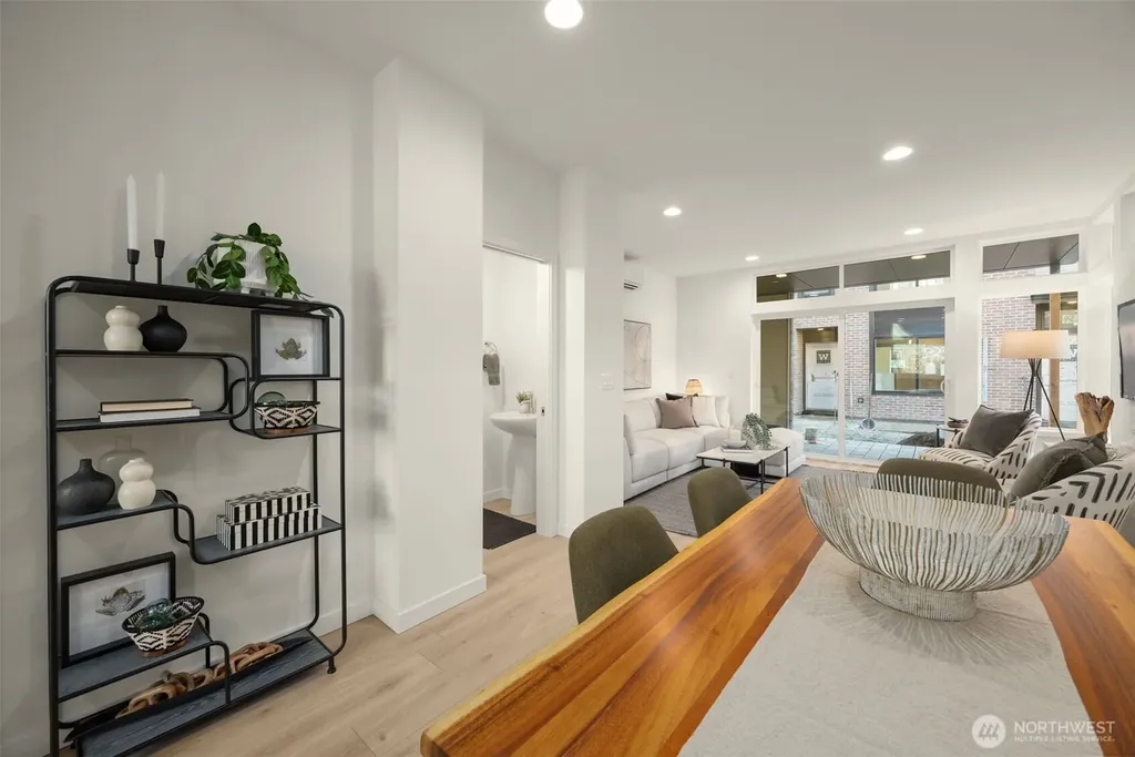 8327 12th Avenue NW Seattle WA 98117