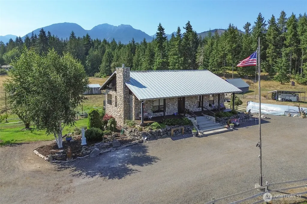 3634 Deer Park Road Port Angeles WA 98362