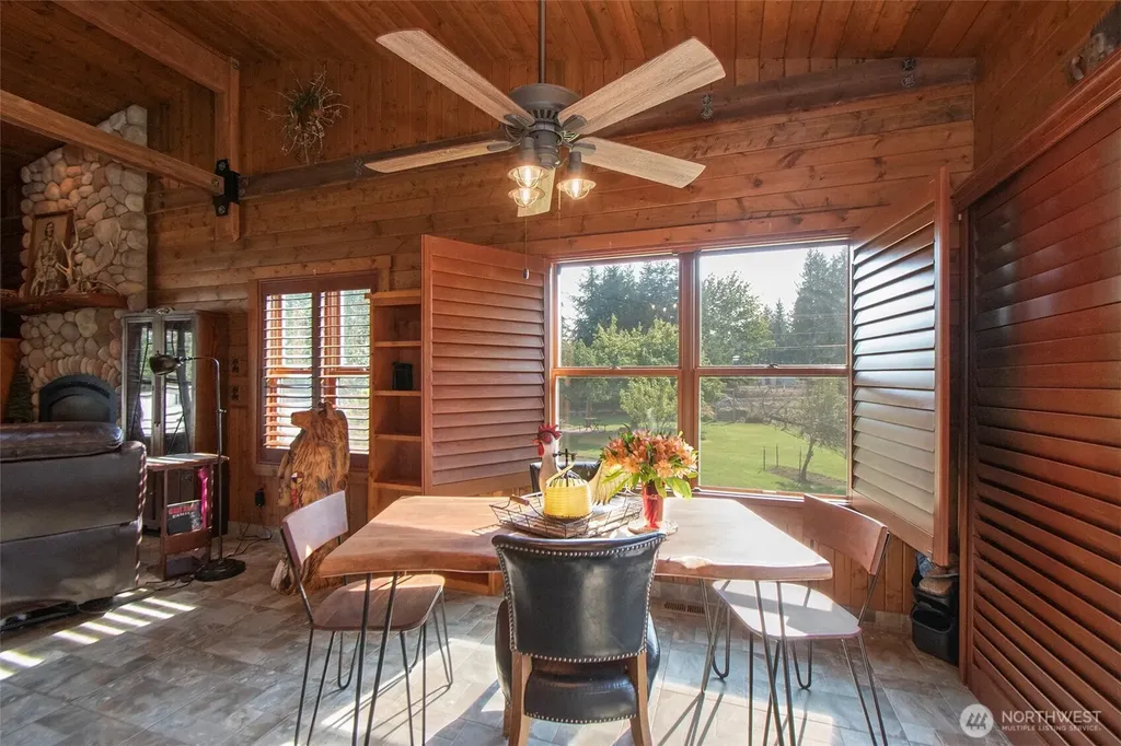3634 Deer Park Road Port Angeles WA 98362