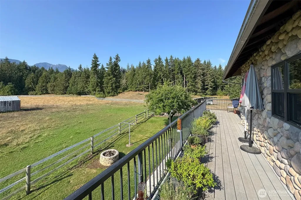 3634 Deer Park Road Port Angeles WA 98362