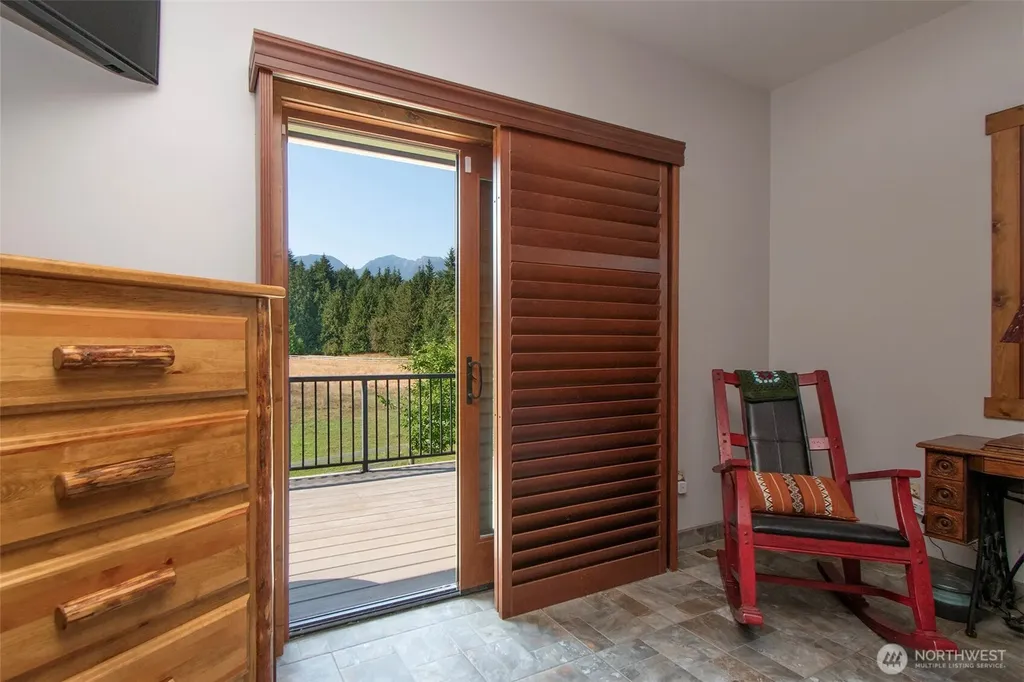 3634 Deer Park Road Port Angeles WA 98362