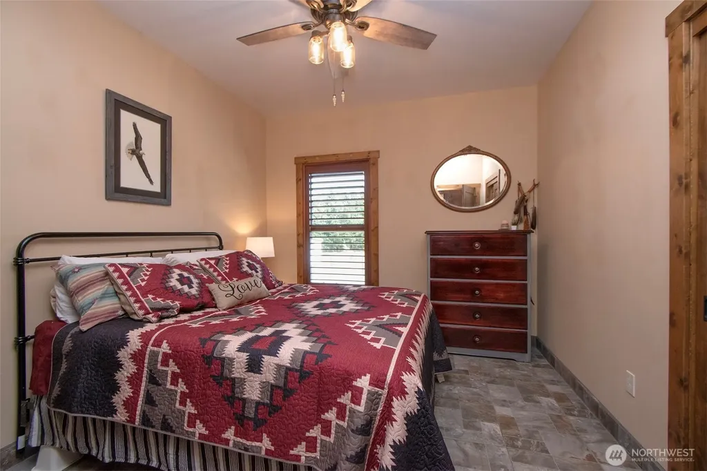 3634 Deer Park Road Port Angeles WA 98362