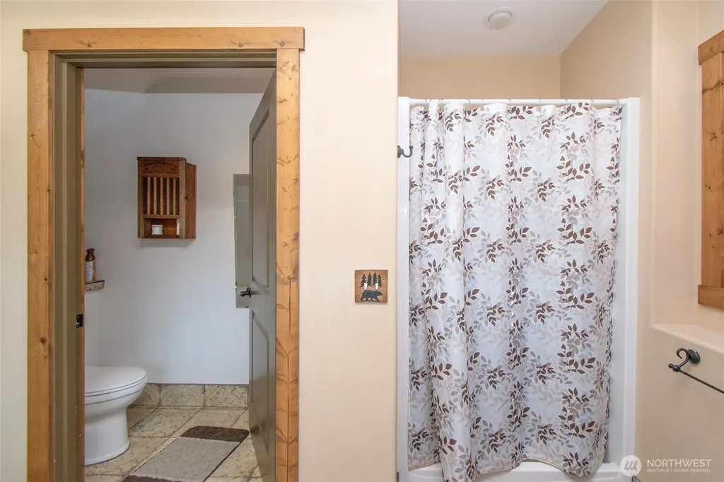3634 Deer Park Road Port Angeles WA 98362