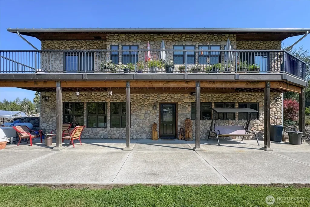 3634 Deer Park Road Port Angeles WA 98362