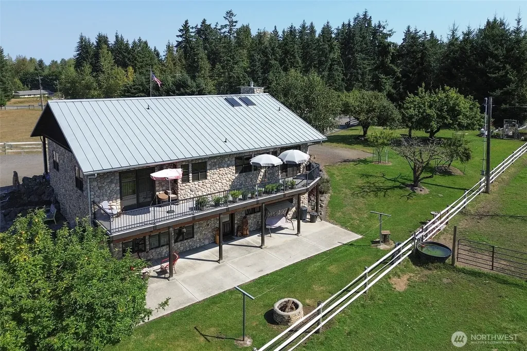3634 Deer Park Road Port Angeles WA 98362