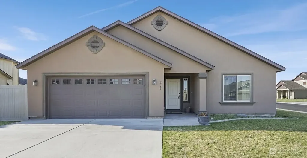706 7th Avenue NE Ephrata WA 98823