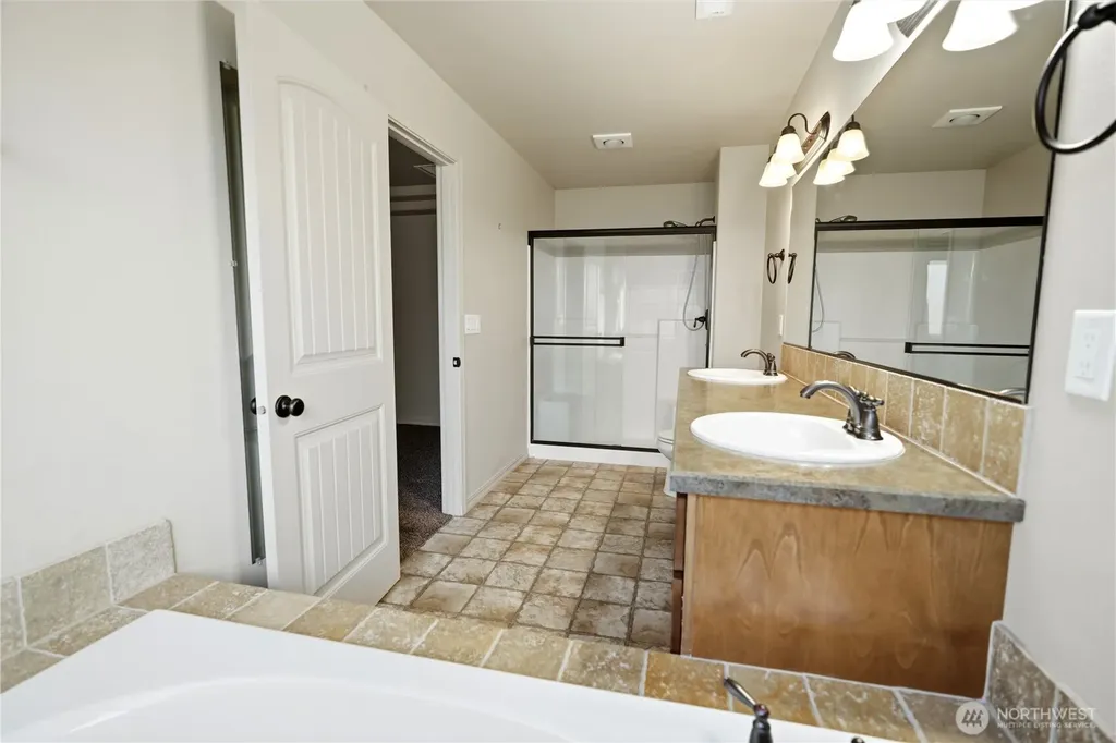706 7th Avenue NE Ephrata WA 98823