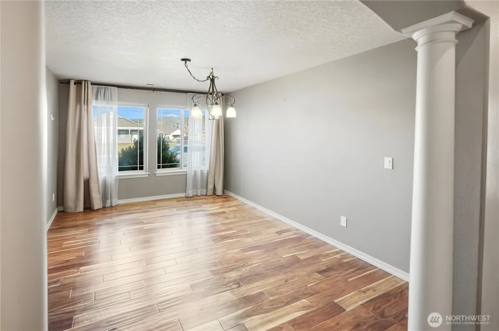706 7th Avenue NE Ephrata WA 98823