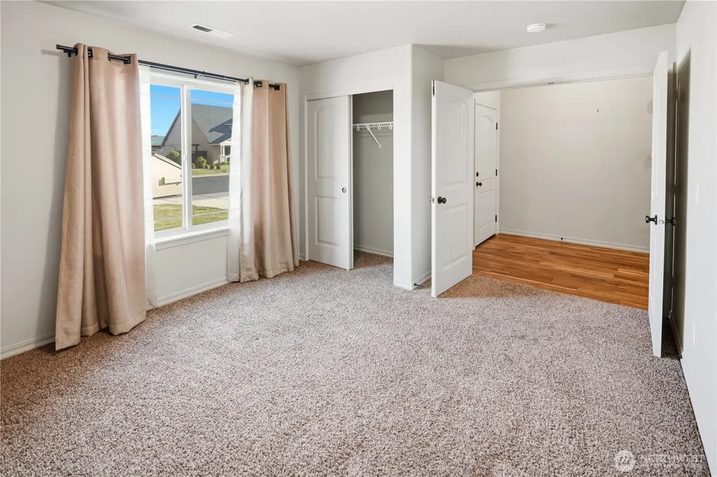 706 7th Avenue NE Ephrata WA 98823