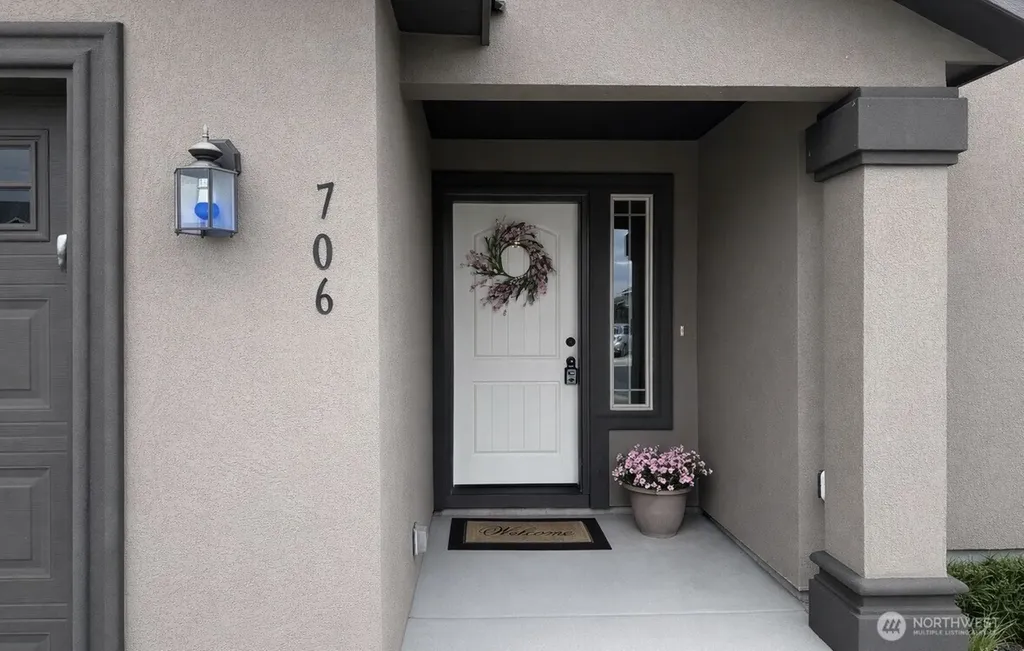 706 7th Avenue NE Ephrata WA 98823